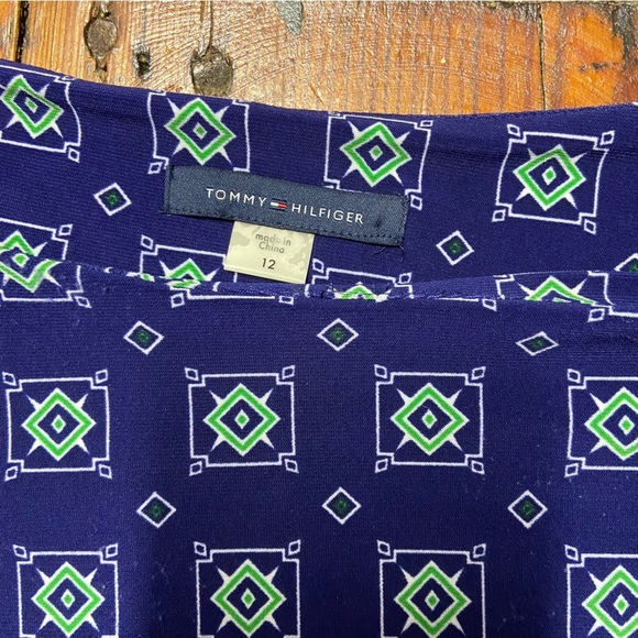 Tommy Hilfiger Geometric Print Sheath 3/4 Sleeve Knit Dress Size 12 Navy Boxy - Picture 4 of 9